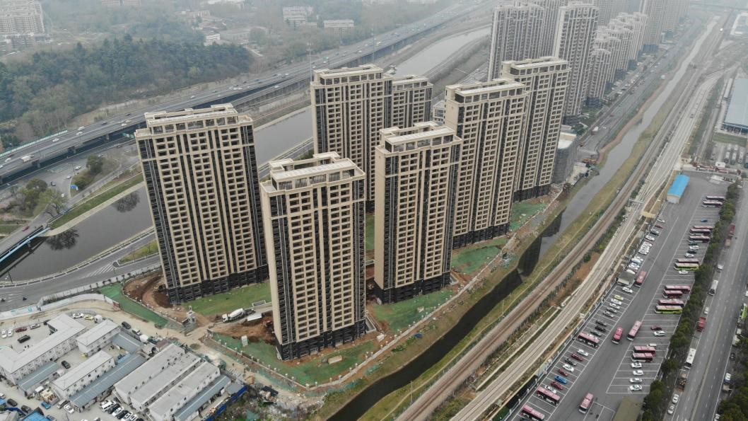 泰山经济合用房片区H地块室表施工起头！