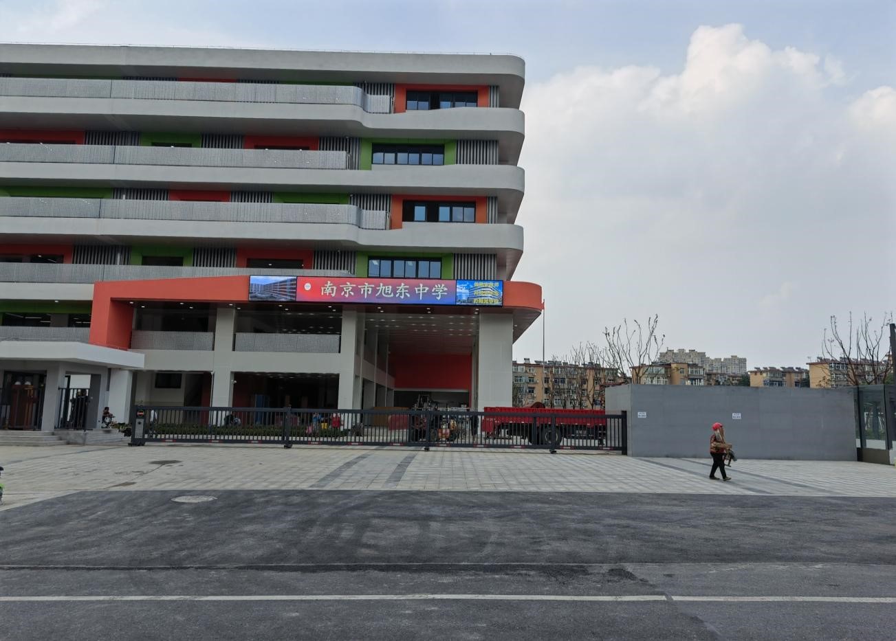这所中学也已落成 一大波实景图曝光