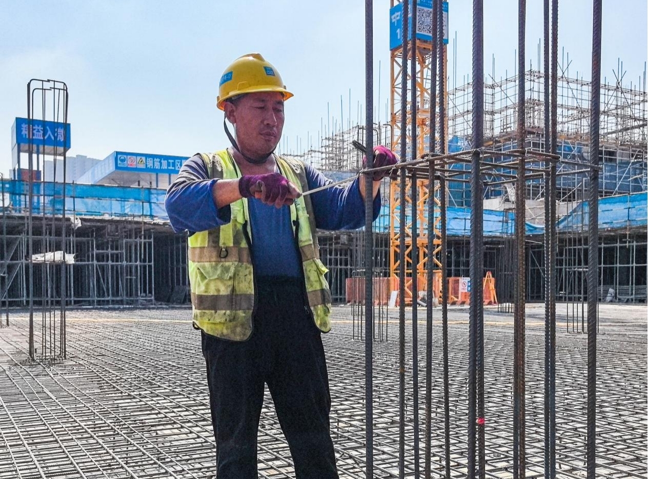 火热江北丨城市建设者：用汗水“筑”就城市之美